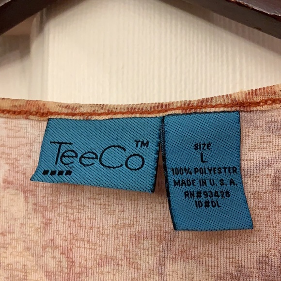 😍 2/$29 TeeCo really pretty thin top L - Picture 6 of 11